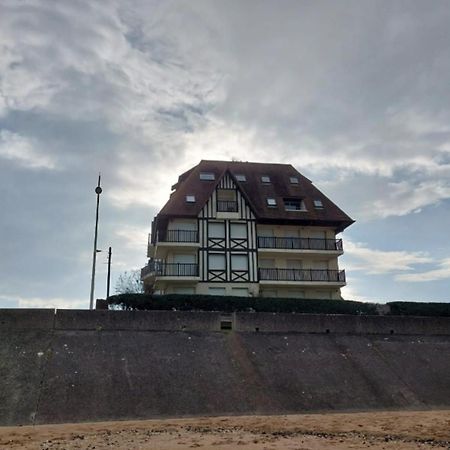 Apartment With Balcony Close To The Beach Cabourg Eksteriør billede